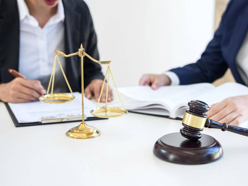 上海劳动仲裁律师：未签劳动合同的赔偿之道