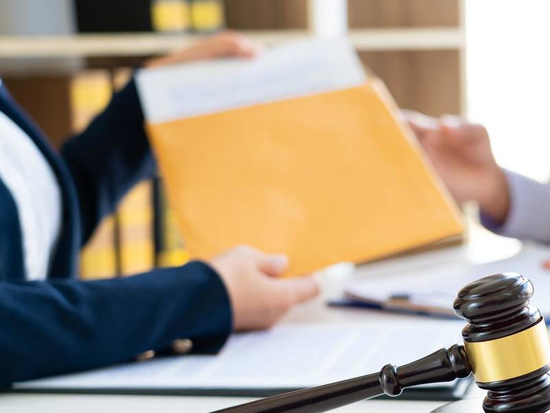 上海劳动纠纷律师解读：没签劳动合同被裁员是否有补偿及合法性问题