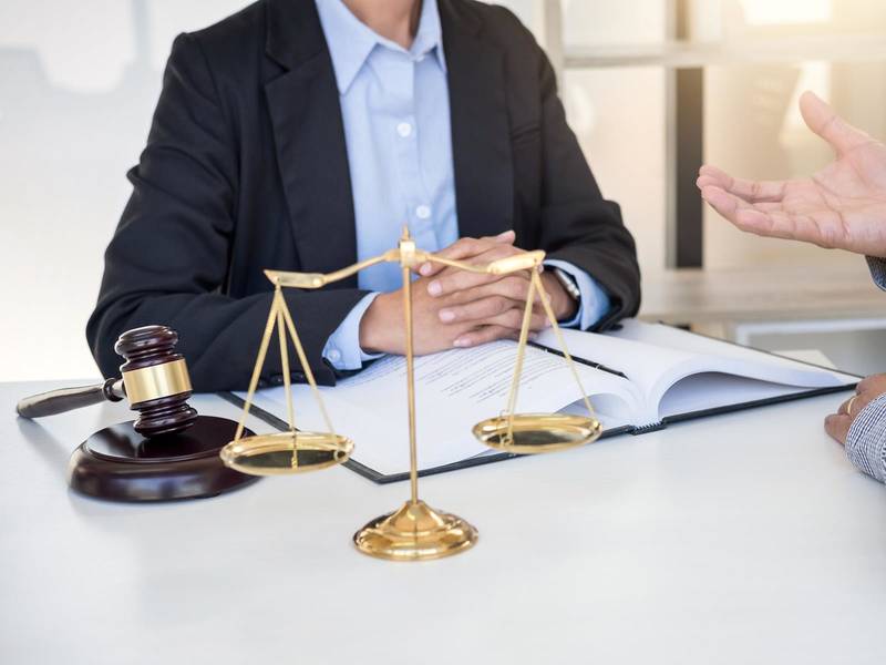 上海劳动仲裁律师解读：三年没签劳动合同的赔偿问题